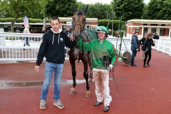 BIJOU DE CINTHO