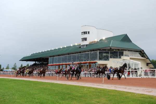 Hippodrome De Cabourg Trot attelé