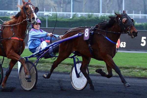 BELLA DE LA BASLE