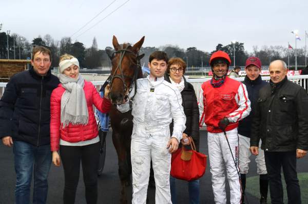 Elite San Leandro Course Pmu Prix de Questembert 2020 à Paris-Vincennes Eric Raffin 