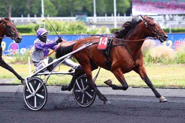 Helgafell Paris Vincennes 2020