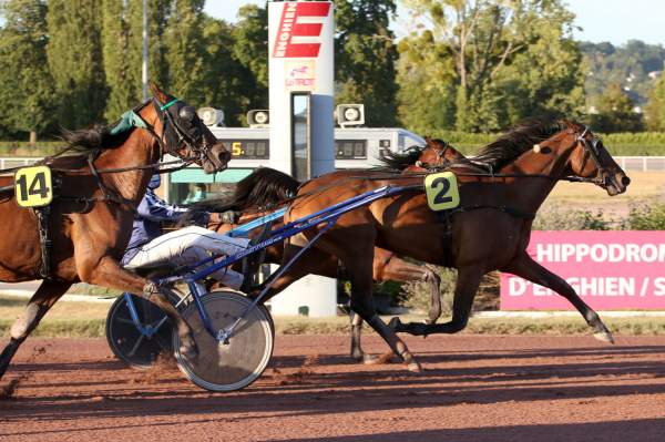 Divine Mesloise Quinté+ Pmu Prix du Parc des Princes 2020 à Enghien