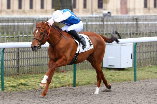 Ecrivain Course Pmu Prix de la Première Route Ronde 2021 à Chantilly
