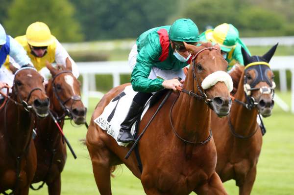Ebaiyra Arrivée PMU Prix Corrida 2021 à Saint-Cloud