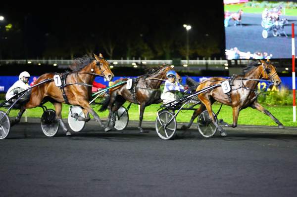 Grace Du Digeon Arrivée Quinté+ PMU Prix Thémis à Vincennes