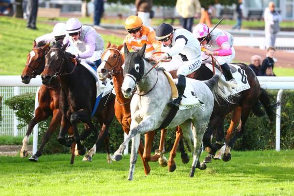 Circe Arrivée Quinté Prix de l'Elevage 2022 à Saint-Cloud