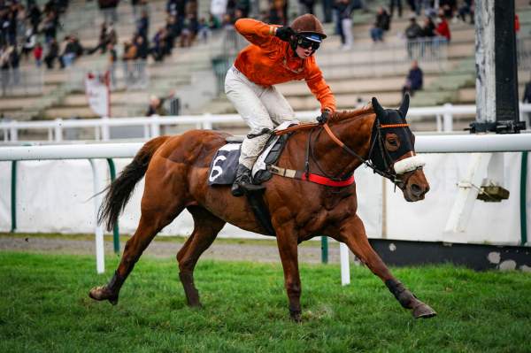 Capodimonte Arrivée Quinté+ PMU Prix Equidia (Prix Pierre Estrem Rey) à Pau
