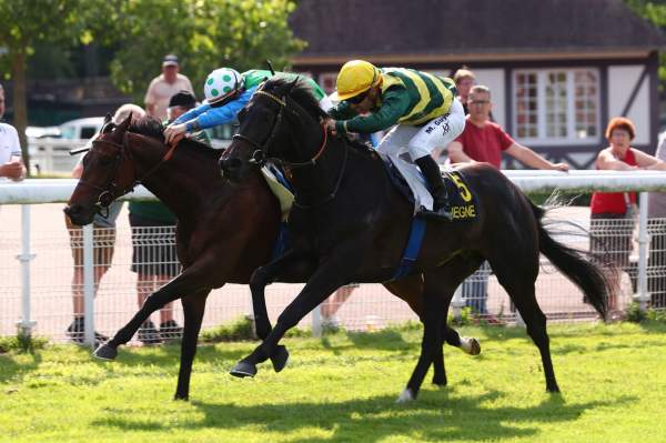Monapia Arrivée Quinté+ Pmu Prix des Futaies à Compiègne