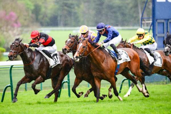 Etatique Arrivée Quinté+ PMU Super Handicap de Réouverture à ParisLongchamp