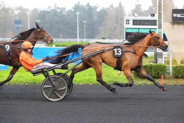 Nocive Du Choquel arrivée pmu Prix Une de Mai (Gr.I) à Vincennes