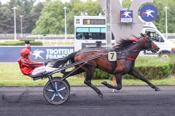 Jazzman arrivée quinté+ pmu Prix du Perreux (Gr.III) à Vincennes