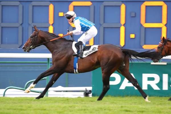 Sosie arrivée pmu Prix d'Ispahan (Gr.1) à ParisLongchamp