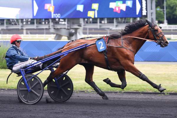 Lancier Du Goutier arrivée pmu Prix Jules Thibault (Gr.II) à Vincennes