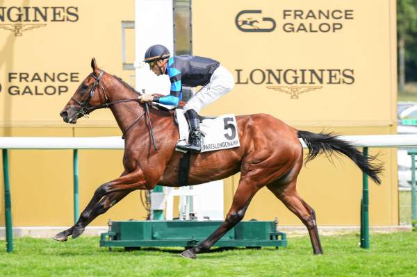 Goliath Arrivée PMU La Coupe à ParisLongchamp