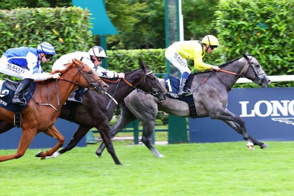 Moojeed Arrivée PMU Prix du Bois Longines 2025 à Chantilly