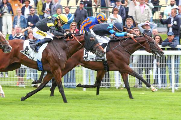 Woodshauna arrivée pmu Prix Jean Prat (Gr.1) à Deauville