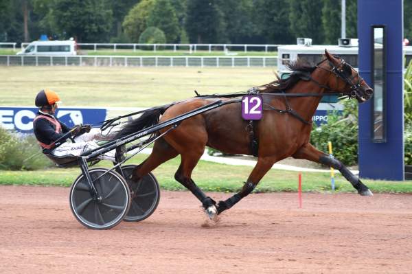 Himberland Arrivée Quinté+ Pmu Prix Du Pont De L'Alma à ENGHIEN