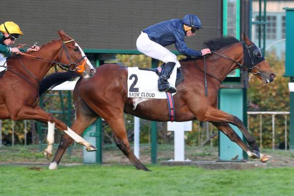 Queenstown Arrivée PMU Prix Royal-Oak (Gr. I) 2026 à Saint-Cloud