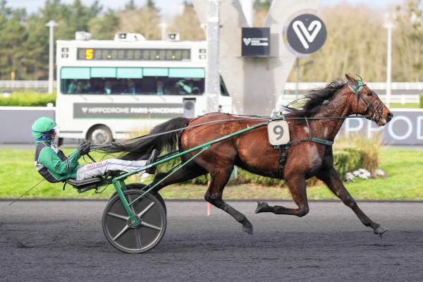 Global Concept arrivée Quinté+ pmu Prix de Durtal les Rairies à Paris-Vincennes