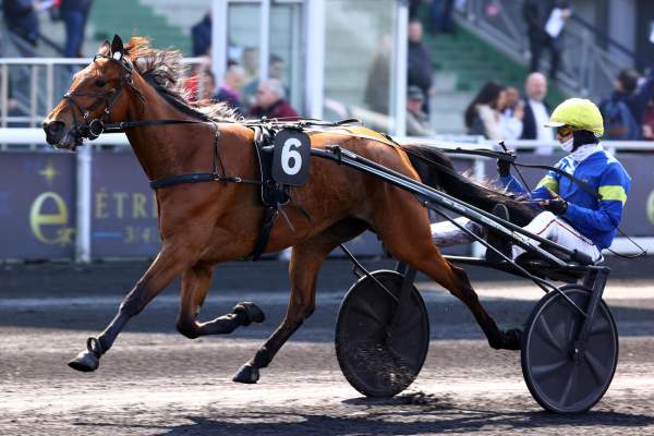 Noela Josselyn Arrivée Prix de Châtillon à Vincennes