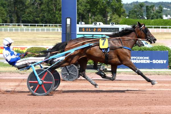 Lovely Wilma Arrivée Quinté+ pmu Prix l'Hay-les-Roses à Enghien